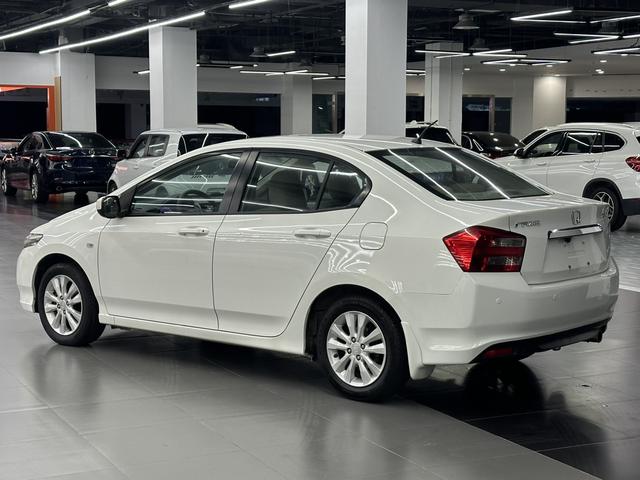 Honda City Classic 2012 1.5L Automatic Elite Edition (11)