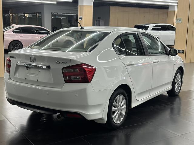 Honda City Classic 2012 1.5L Automatic Elite Edition (9)