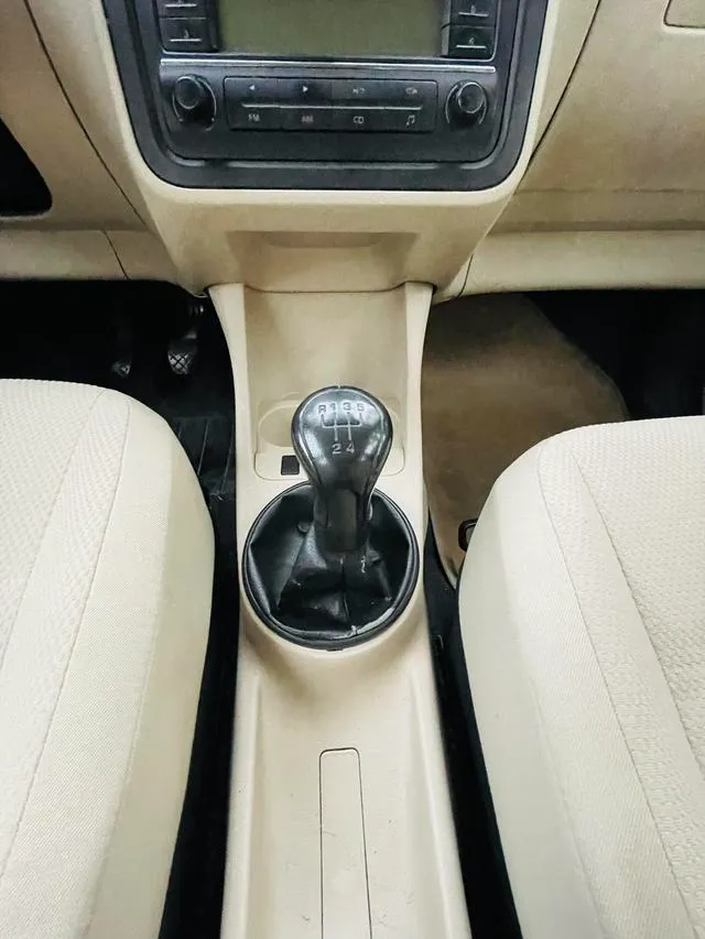 Used 2011 Skoda Fabia SAU000038 (1) Used 2011 Skoda Fabia SAU000038