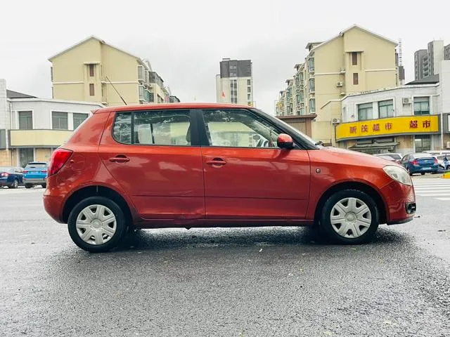 Used 2011 Skoda Fabia SAU000038 (5) Used 2011 Skoda Fabia SAU000038
