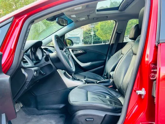 Used 2013 Buick Excelle SAU000055 (8) Used 2013 Buick Excelle SAU000055