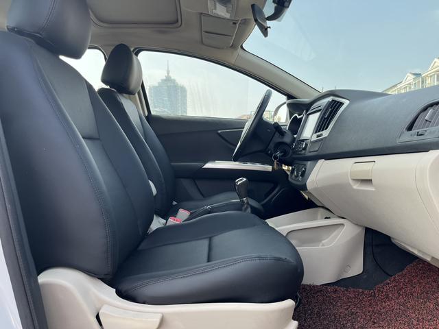 Used 2014 DongFeng Aeolus A3 SAU000063 (3) Used 2014 DongFeng Aeolus A3 SAU000063