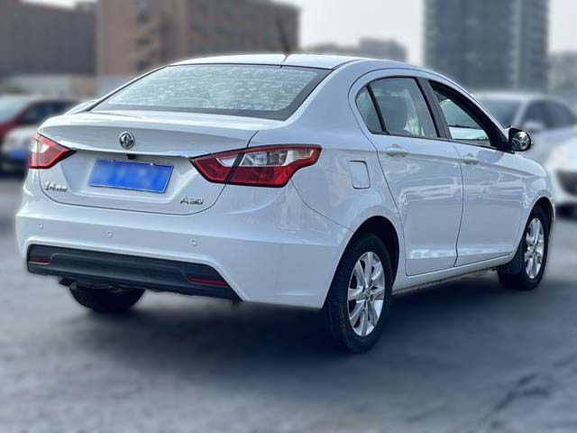 Used 2014 DongFeng Aeolus A3 SAU000063 (8) Used 2014 DongFeng Aeolus A3 SAU000063