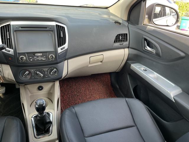 Used 2014 DongFeng Aeolus A3 SAU000063 (9) Used 2014 DongFeng Aeolus A3 SAU000063