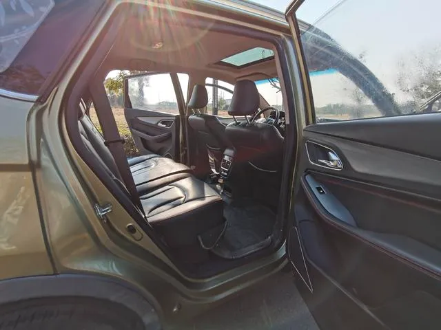 Used 2015 BaoJun 560 SAU000057