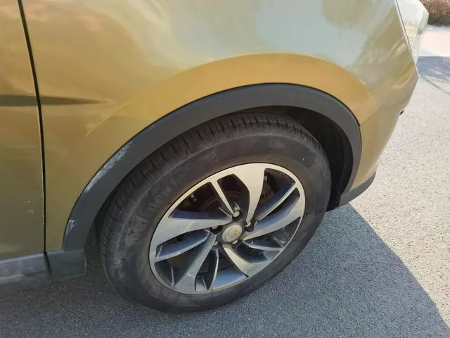 Used 2015 BaoJun 560 SAU000057