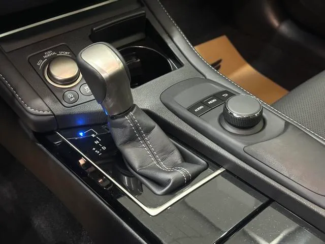 Used 2015 Lexus ES SAU000071 (8) Used 2015 Lexus ES SAU000071