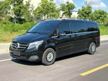 Used 2018 Mercedes-Benz V Class SAU000044
