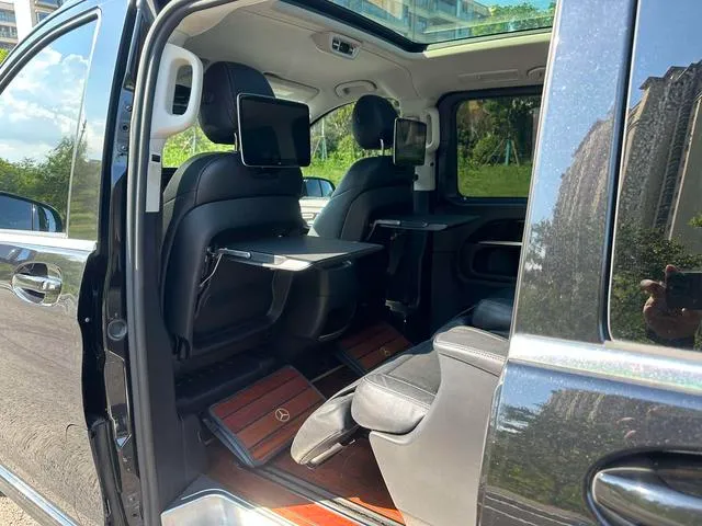 Used 2018 Mercedes-Benz V Class SAU000044 (5) Used 2018 Mercedes-Benz V Class SAU000044