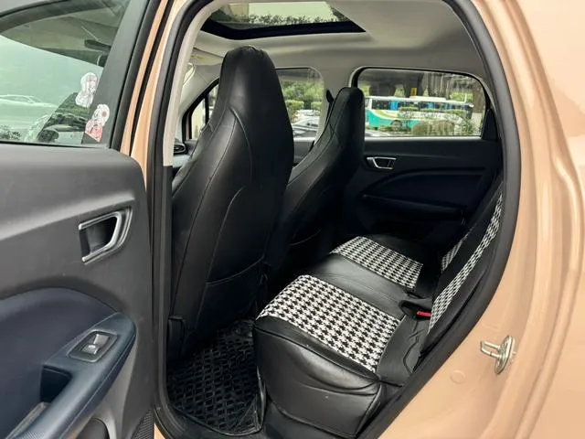 Used 2022 Leapmotor T03 SAU000046