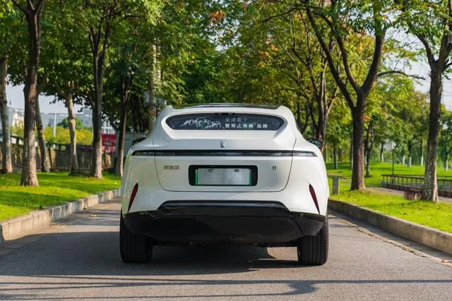 Used 2023 Avatr 11 SAU000058 (6) Used 2023 Avatr 11 SAU000058