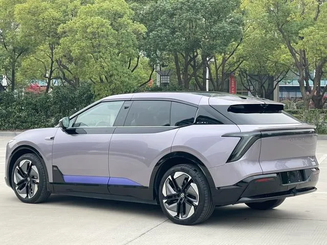 Used 2023 HiPhi Y SAU000053 (1) Used 2023 HiPhi Y SAU000053