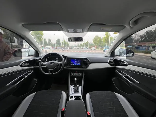 Used 2023 Jetta VS5 SAU000048