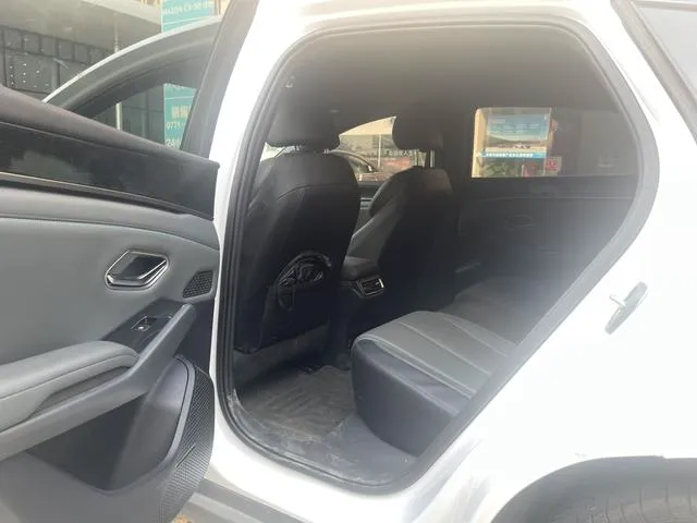 Used BYD QinL 2024 SAU000008