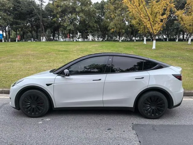 Used Tesla Model Y 2022 SAU000035 (12) Used Tesla Model Y 2022 SAU000035