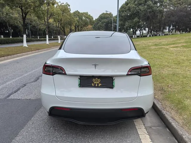 Used Tesla Model Y 2022 SAU000035 (4) Used Tesla Model Y 2022 SAU000035