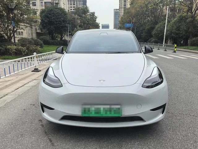 Used Tesla Model Y 2022 SAU000035 (9) Used Tesla Model Y 2022 SAU000035