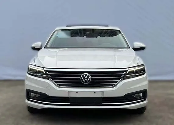 Used Volksvagen Lavida 2022 SAU000012