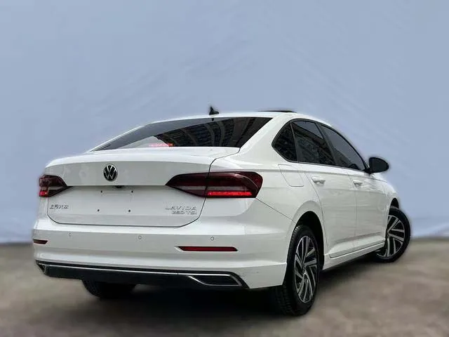 Used Volksvagen Lavida 2022 SAU000012