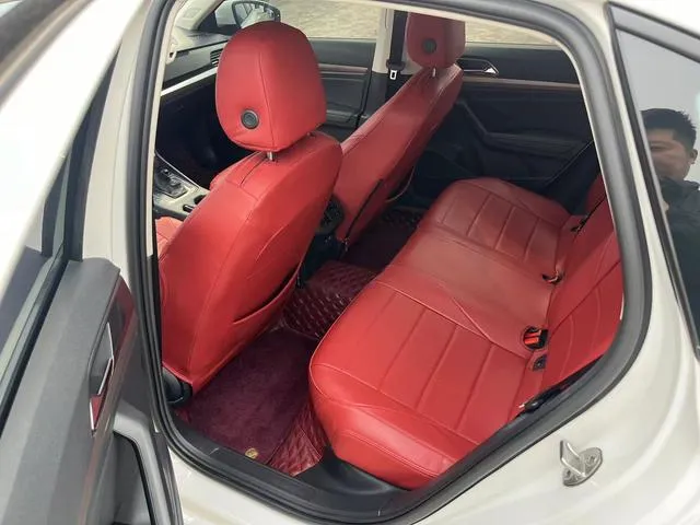 Used Volksvagen Lavida 2022 SAU000012