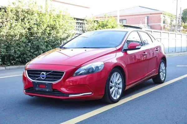 Used Volvo V40 2015 SAU000032