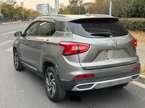 Used 2017 BaoJun 510 SAU000104
