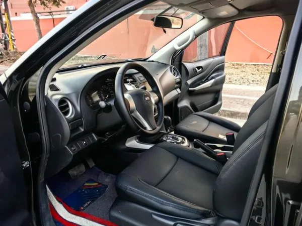 Used 2017 Nissan Navara SAU000123