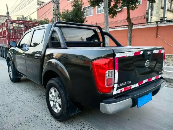 Used 2017 Nissan Navara SAU000123