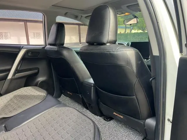 Used 2018 Toyota RAV4 SAU000131