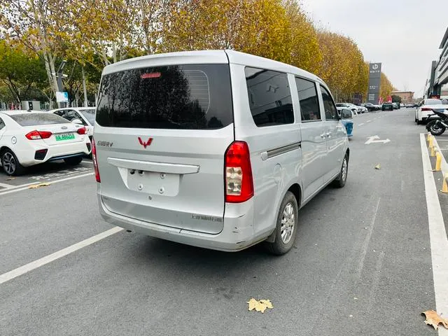Used 2019 WuLing RongGuang V SAU000108