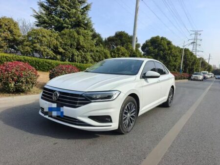 Used 2020 Volkswagen Sagitar SAU000128