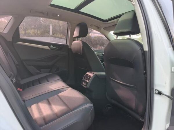Used 2020 Volkswagen Sagitar SAU000128