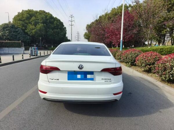 Used 2020 Volkswagen Sagitar SAU000128