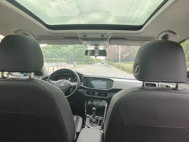 Used 2020 Volkswagen Tayron SAU000132