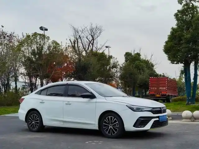 Used 2021 Roewe i5 SAU000095 (4) Used 2021 Roewe i5 SAU000095