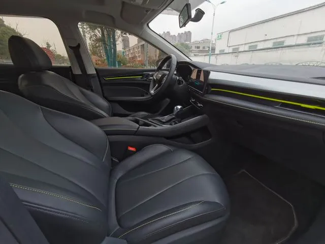 Used 2021 Roewe i5 SAU000095 (7) Used 2021 Roewe i5 SAU000095