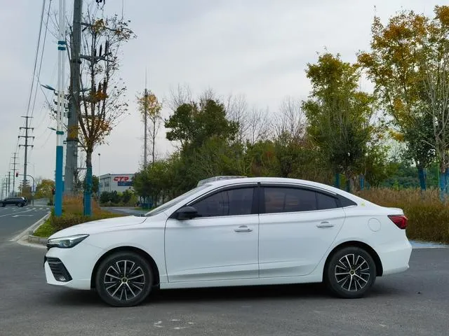 Used 2021 Roewe i5 SAU000095 (8) Used 2021 Roewe i5 SAU000095