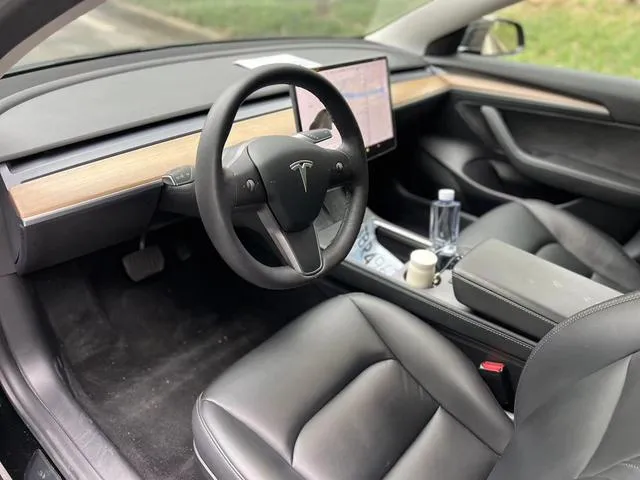 Used 2021 Tesla Model 3 SAU000112