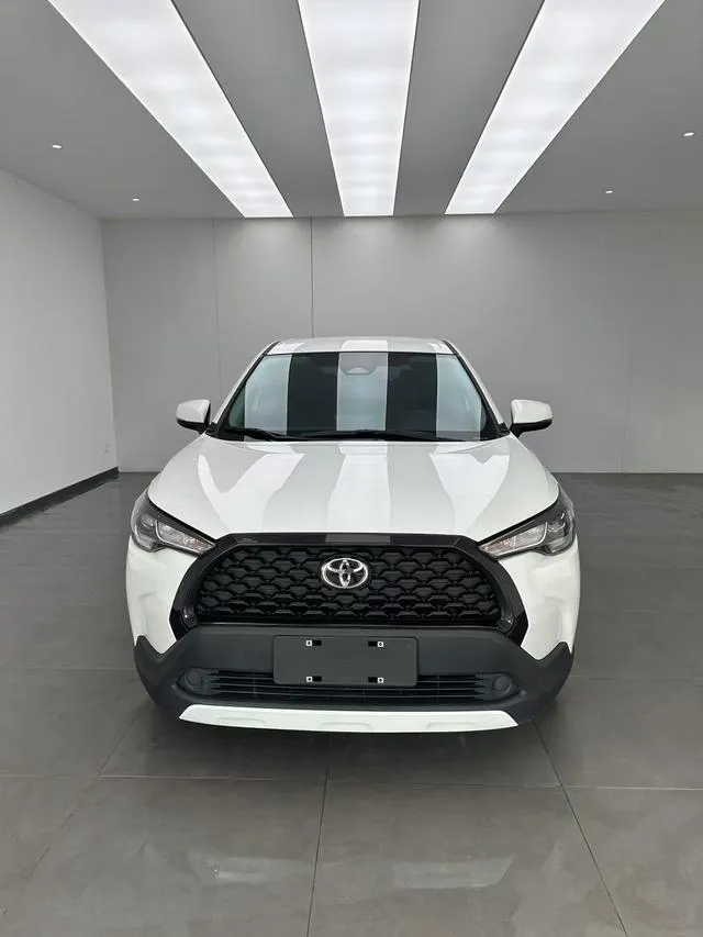 Used 2023 Toyota Corolla Cross SAU000134 (1) Used 2023 Toyota Corolla Cross SAU000134