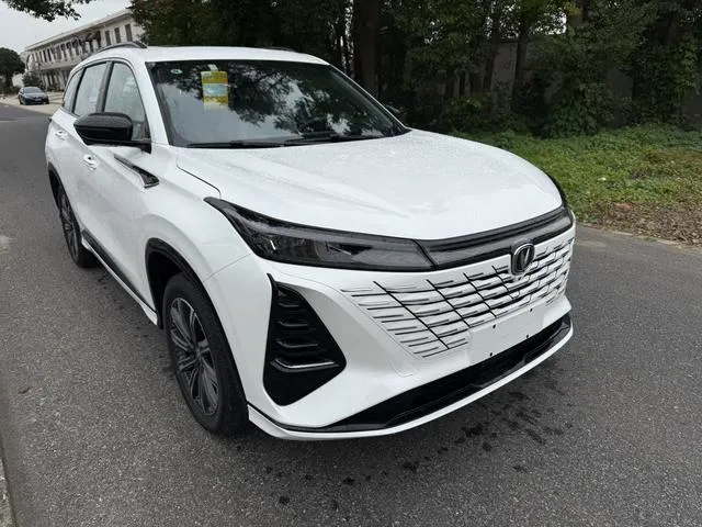 Used 2024 ChangAn CS75 Plus SAU000137 (8) Used 2024 ChangAn CS75 Plus SAU000137