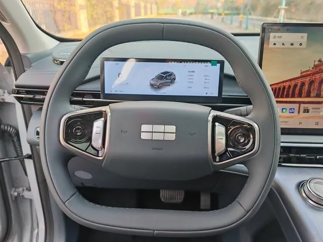 Used 2024 Geely Galaxy E5 SAU000117