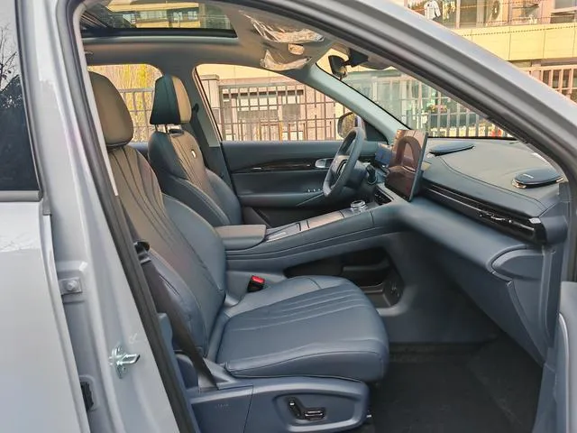 Used 2024 Geely Galaxy E5 SAU000117