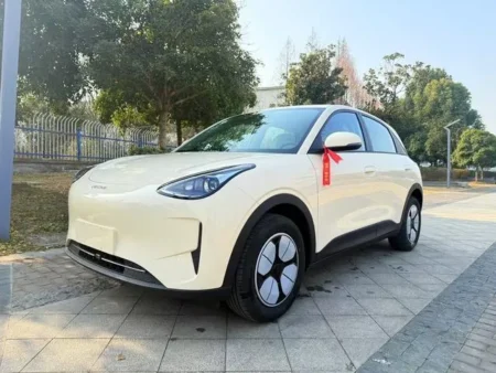 Used 2025 Geely XingYuan SAU000115